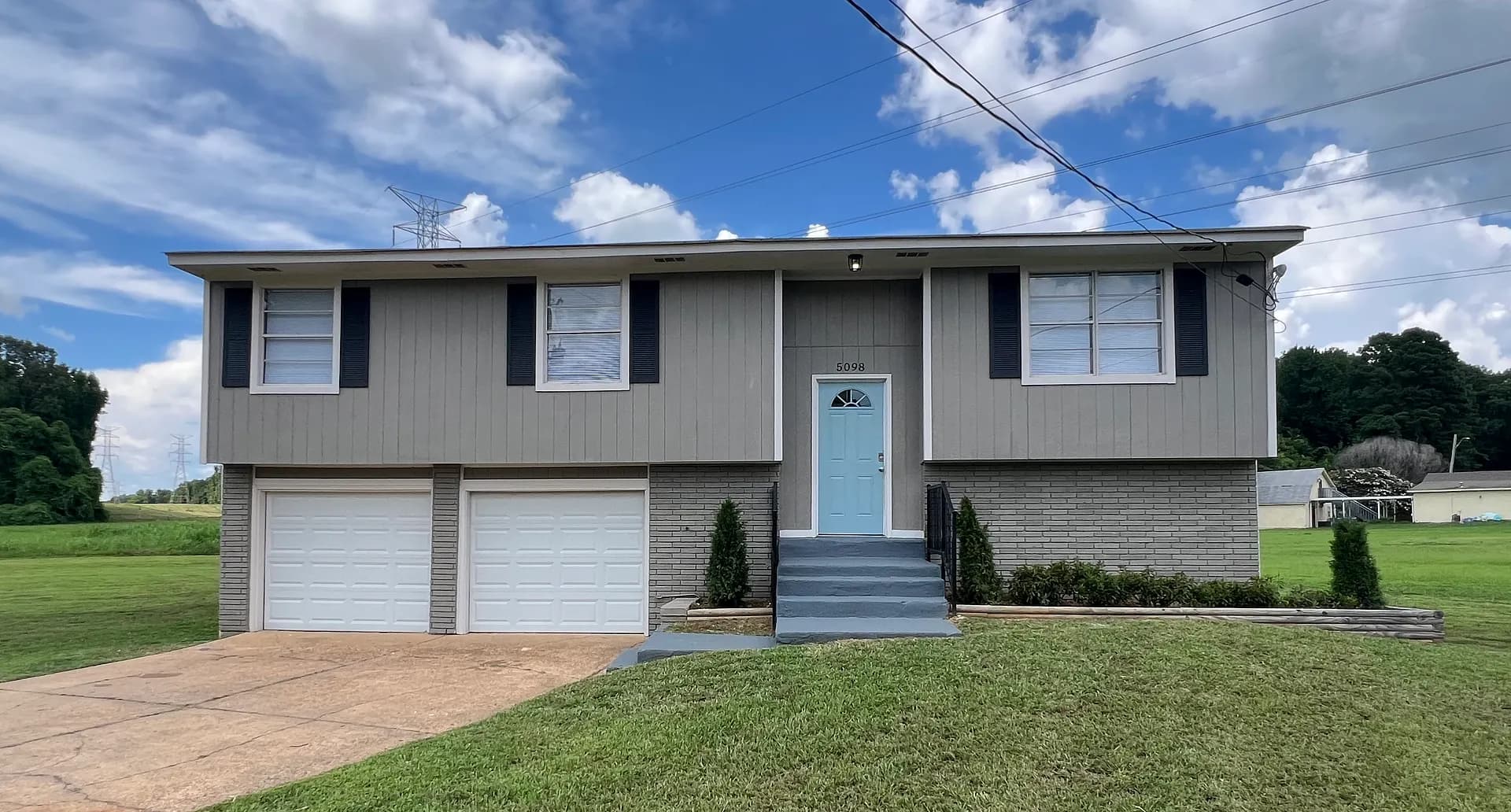 5098 Aureen Dr, Memphis, TN