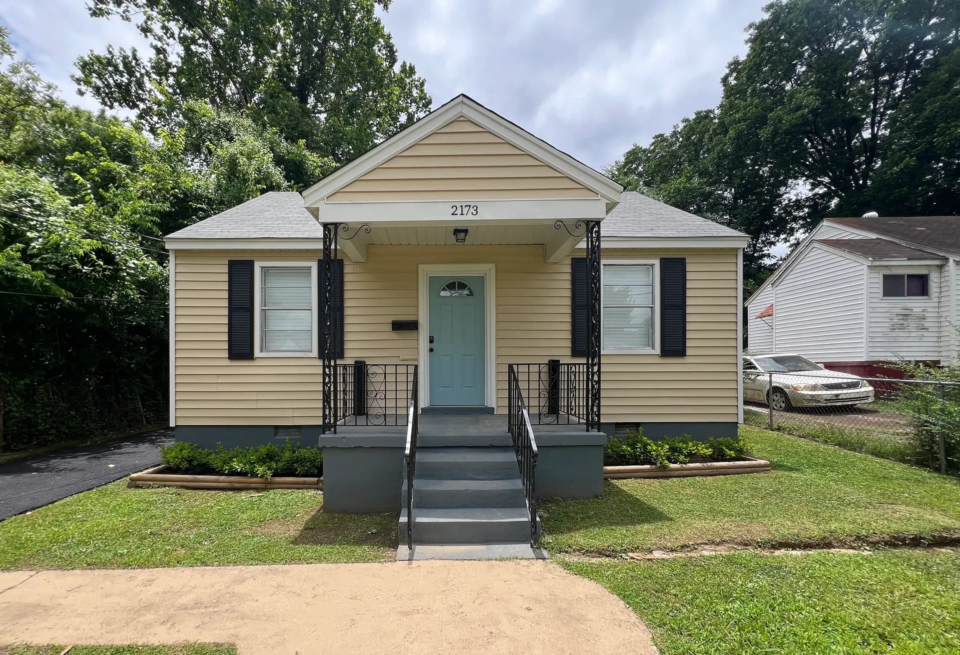 2173 S Hubert Cir, Memphis, TN